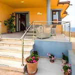 Laurana Villa